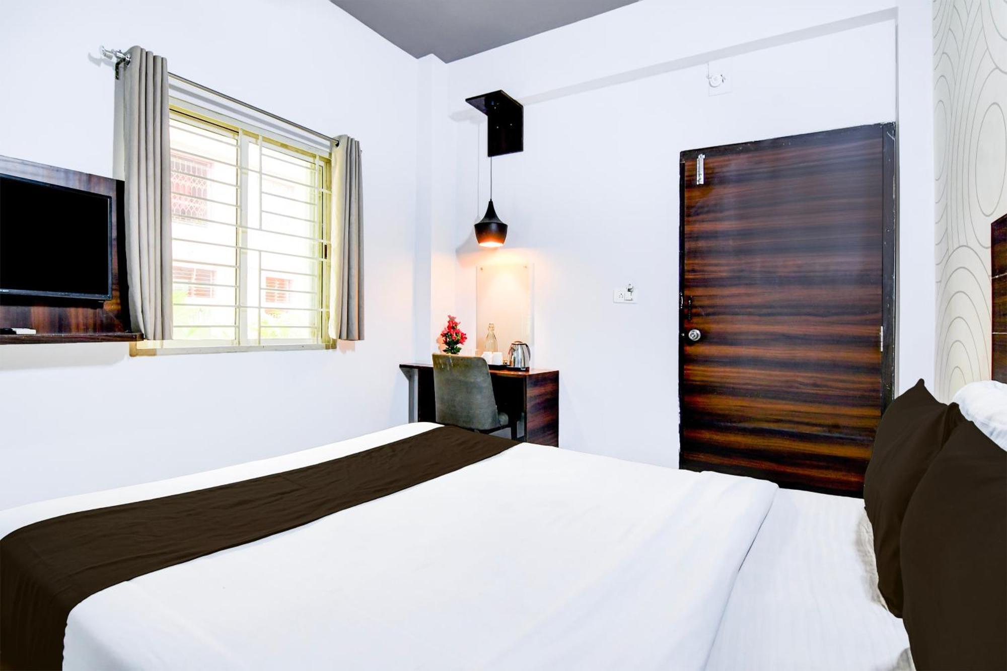 Super Townhouse Chandrasekharpur Bhubaneswar Dış mekan fotoğraf